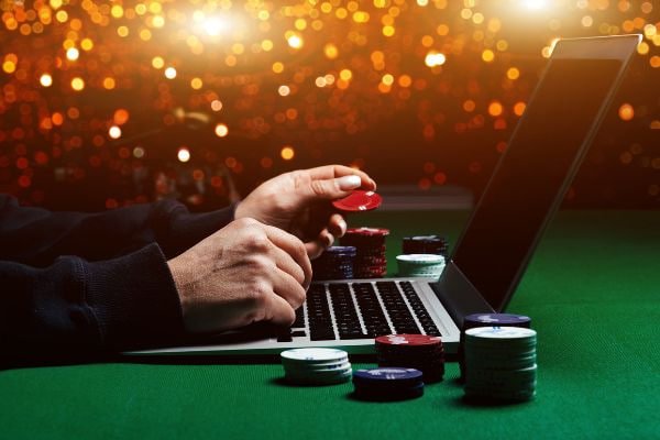 jdbkx app ကာစီနို Live Baccarat ဒီလာနှင့် ကစားသူများ ထိတွေ့မှု